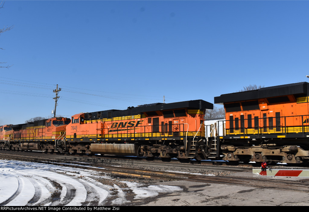 BNSF 7648 4011